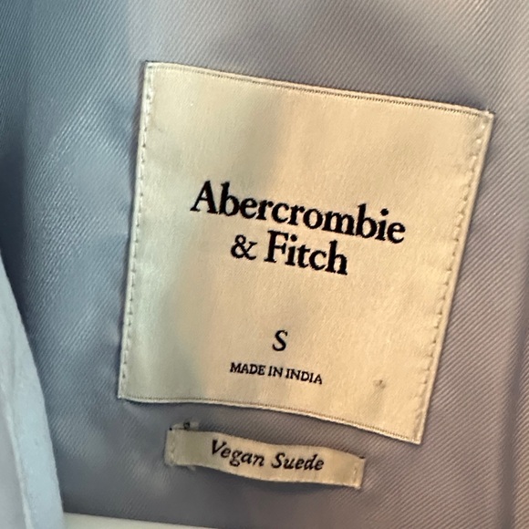 Light Lavender Button-Front Jacket - Picture 6 of 6